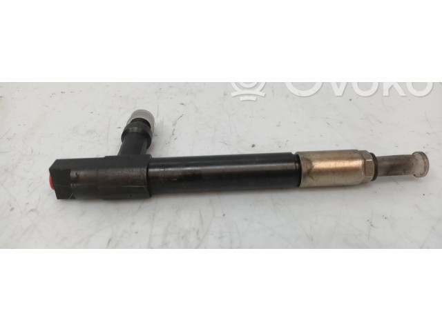 Форсунка 696011T    Mazda 323 F   