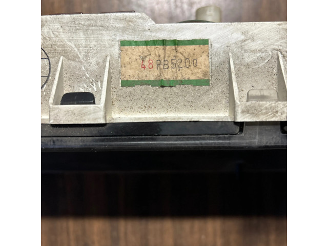 Přístrojová deska Nissan Sunny 1986 48PB5200