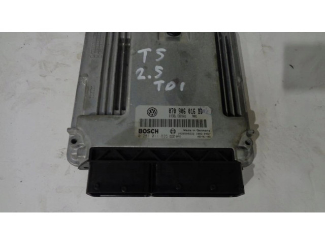 Řídící jednotka 070906016BD Volkswagen Transporter - Caravelle T5 2003