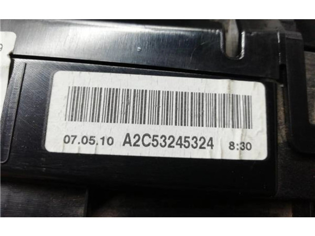 Přístrojová deska  Mercedes-Benz GLK (X204) 2010 A2049003902, A2049003902  