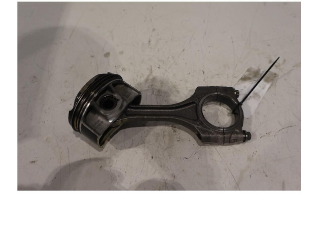 Поршень с шатуном 670053477 62603191 Alfa Romeo Stelvio