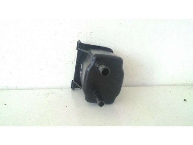 Бачек жидкости усилителя руля