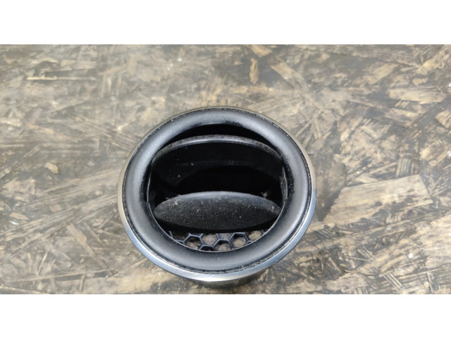 Воздушная решётка окна