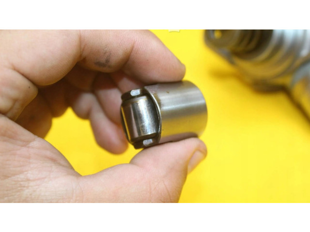 Топливный насос 166307214R    Renault Clio IV   