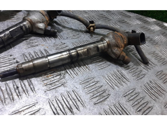 Vstřikovač 04L130277AC   Volkswagen Caddy     