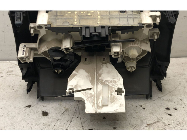 Блок управления климат-контролем Daihatsu Sirion