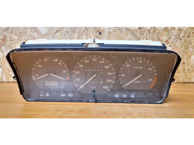 Панель приборов 3a0919033c   Volkswagen PASSAT B4       