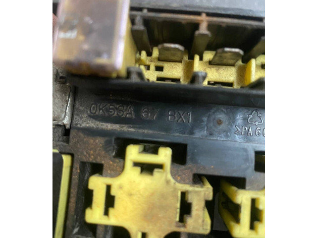 Блок предохранителей 0K53A67BX1 KIA Sorento