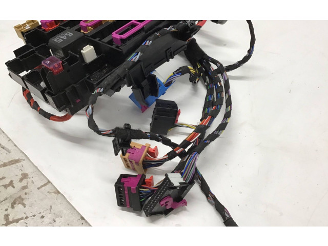 Блок предохранителей 80A971845, 1J0972977 Audi Q5 SQ5