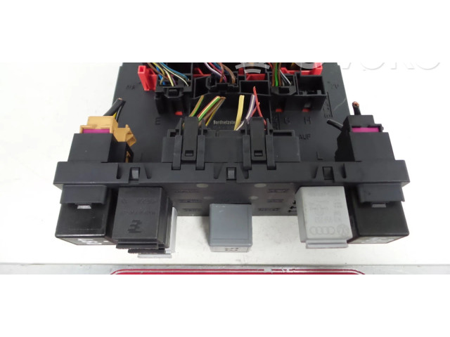 Блок управления 3C8937049D, 1K0937049A Volkswagen Caddy