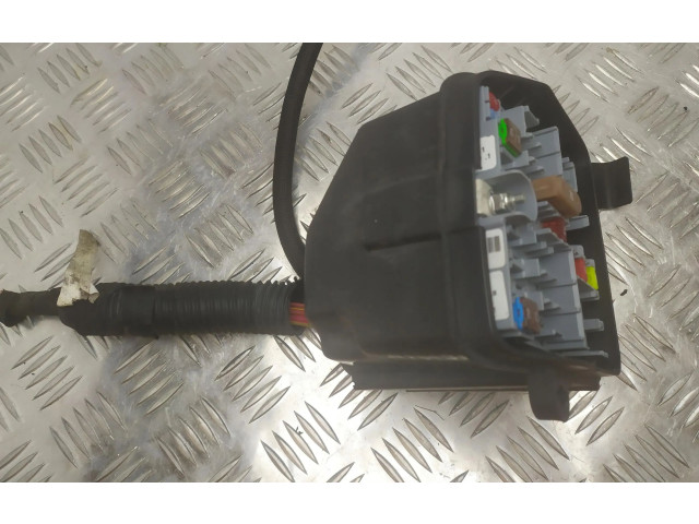   Pojistková skříňka    Alfa Romeo Stelvio 2020