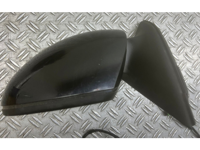 Zpětné zrcátko Volkswagen Tiguan 2010