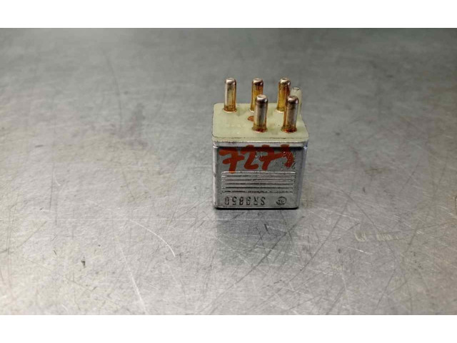 Pojistková skříňka 0015420219 Mercede-Benz S W116 1981