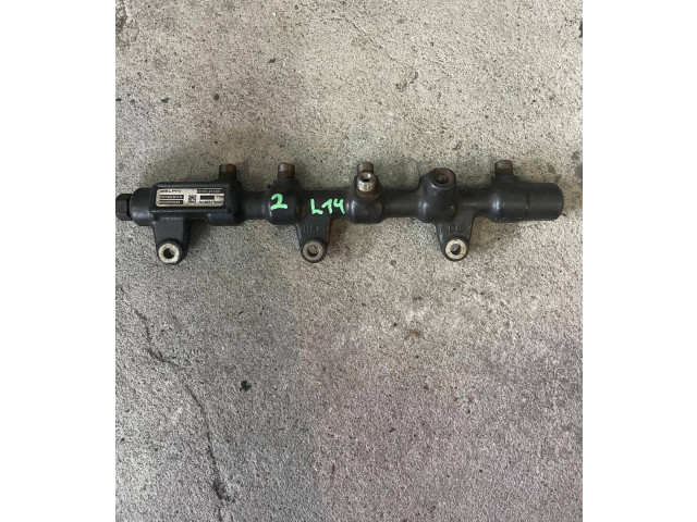 Vstřikovací lišta R9144Z031A   KIA Carnival    J3 