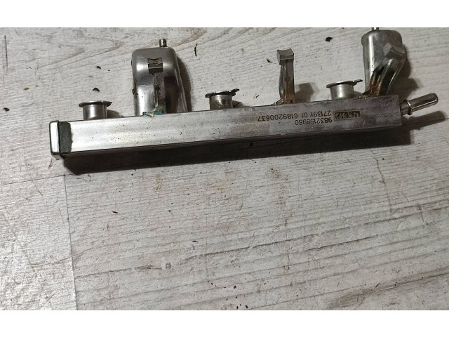 Vstřikovací lišta 9832159980 Opel Corsa F