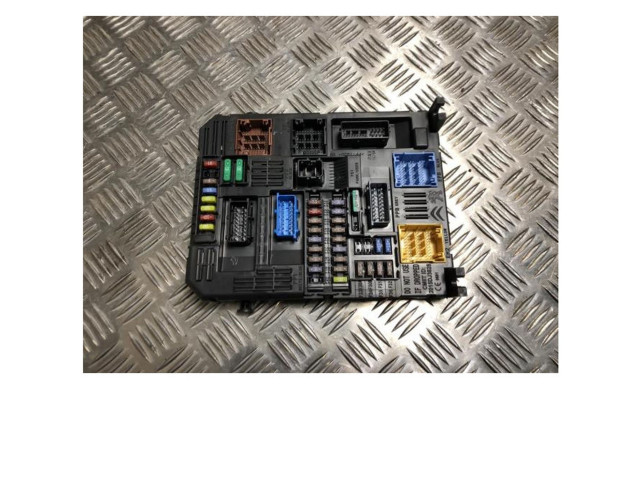 Блок предохранителей 1665665080, 1665665080 Peugeot 2008 II