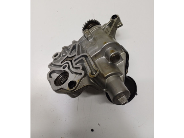 Масляный насос 06H115105AN Skoda Octavia Mk3 (5E)