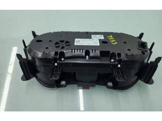 Панель приборов 5TA920741B   Volkswagen Touran II       