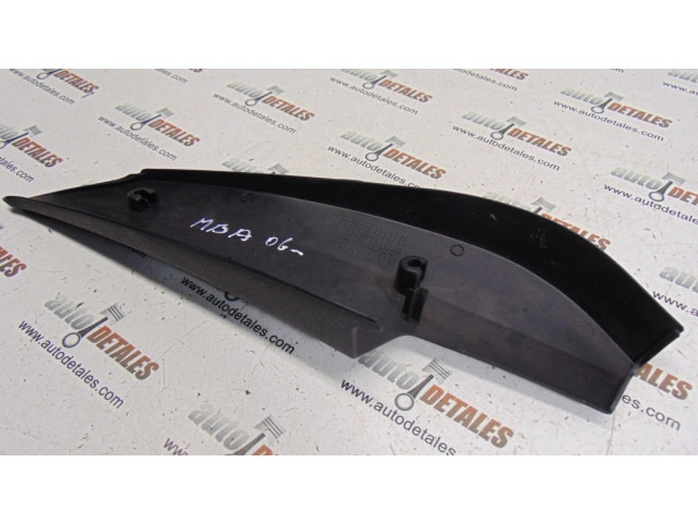 Другая деталь салона