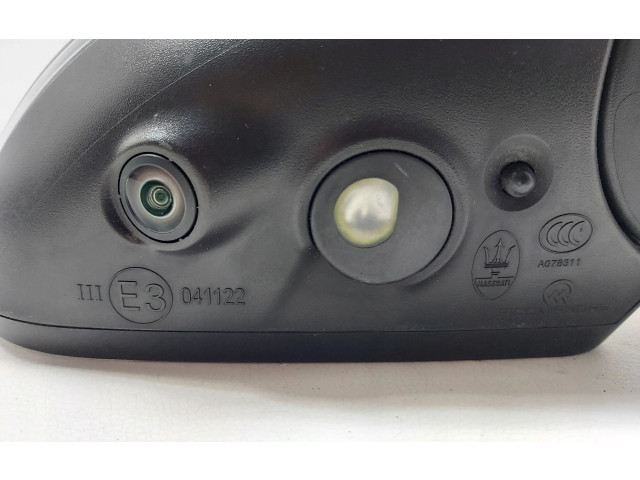 Зеркало электрическое        Maserati Levante  2017 -  года   