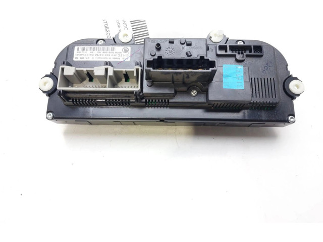 Блок управления климат-контролем 3T0820047M Skoda Yeti (5L)