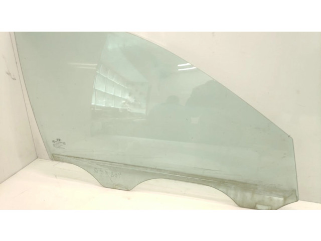 Основное стекло передних дверей (четырехдверного автомобиля)