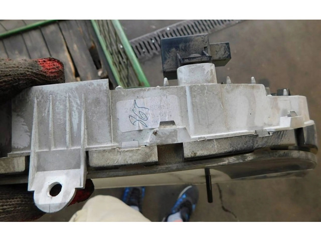 Přístrojová deska Nissan Serena 1997