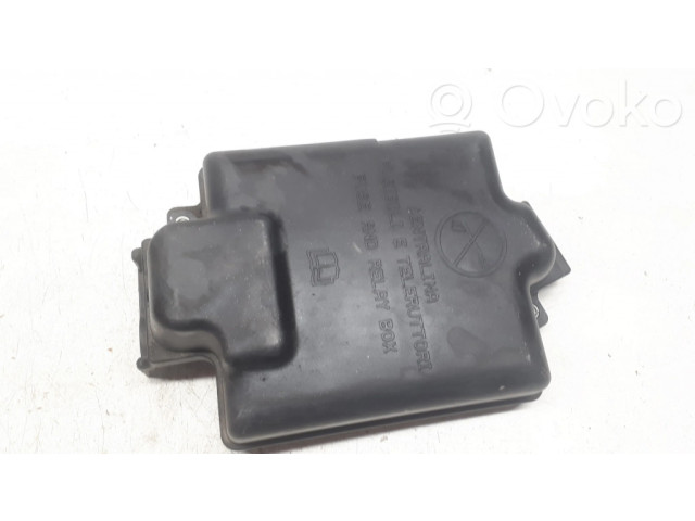 Pojistková skříňka Крышка ящика предохранителей 735471684   Fiat Punto (188) 2009