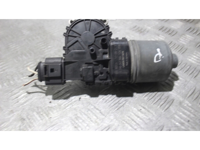 Двигатель стеклоочистителей