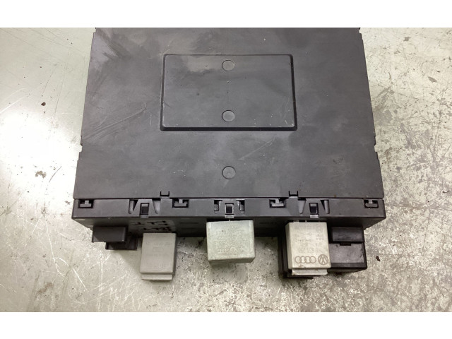 Блок комфорта 1K0937049N, 21002966 Skoda Octavia Mk2 (1Z)