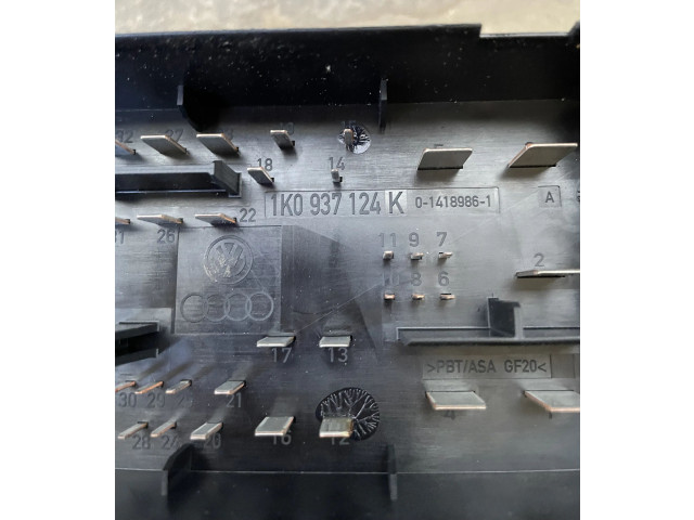 Блок предохранителей 1K0937124K, 07406270O   Volkswagen Golf Plus    