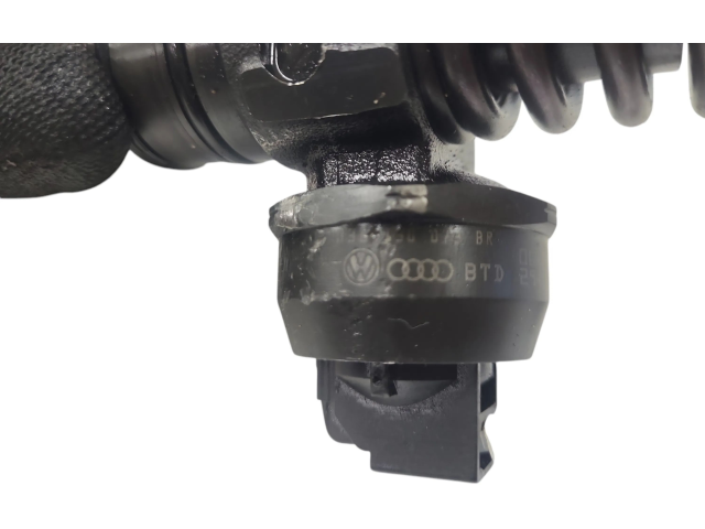 Vstřikovač 038130073BR, 0414720232   Volkswagen Caddy    BST 