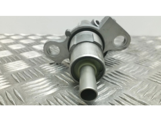 Главный тормозной цилиндр