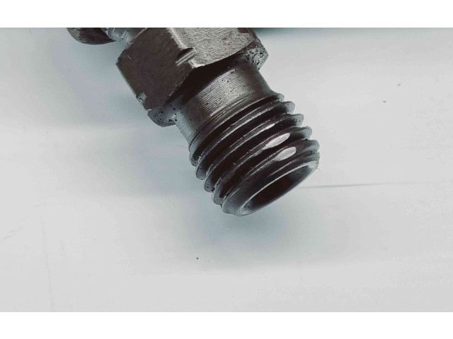 Форсунка 03L130277B    Volkswagen PASSAT B7   