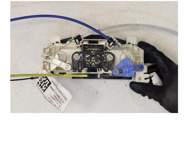 Блок управления климат-контролем    Dacia Sandero