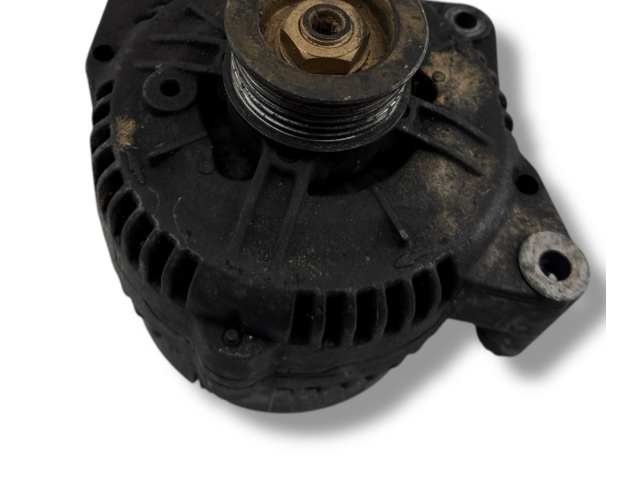 Генератор 9162683   Volvo S70  V70  V70 XC      