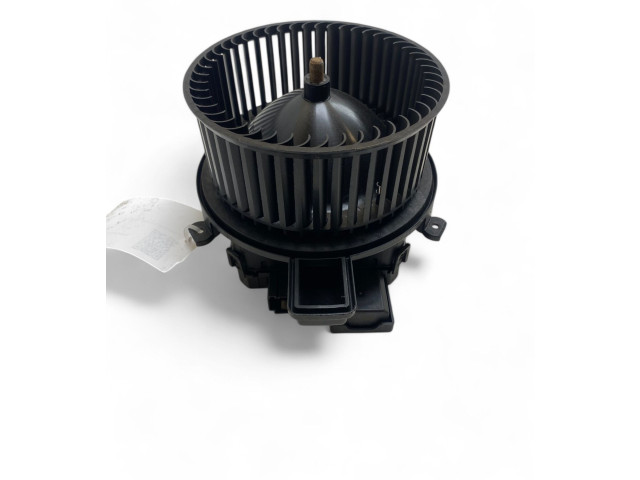 Вентилятор печки    4M2820021C   Audi e-tron