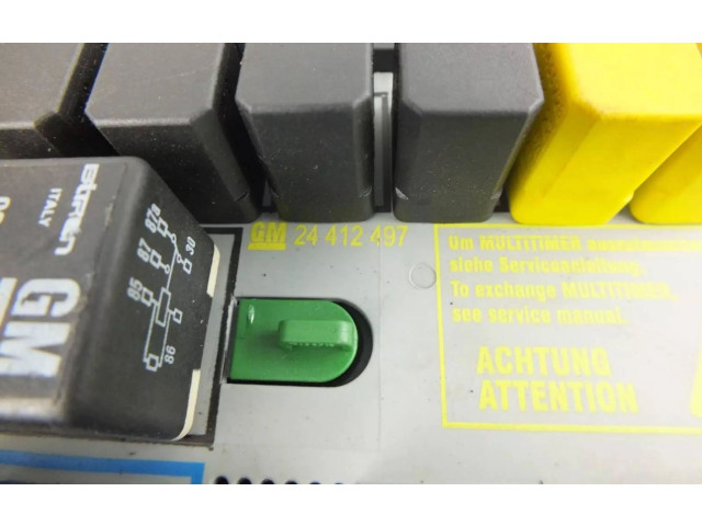 Pojistková skříňka 24412497 Opel Zfira A 2001