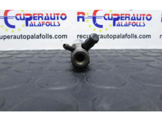 Vstřikovač 038130202A Seat Toledo I (1L)