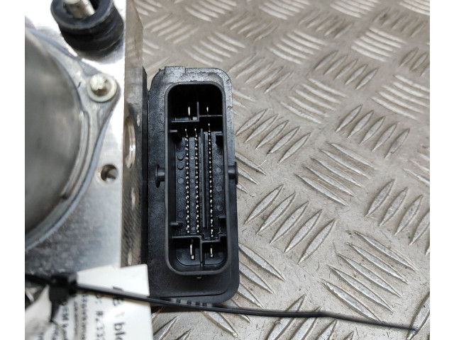 Блок АБС 104474500B Tesla Model 3 2017- года