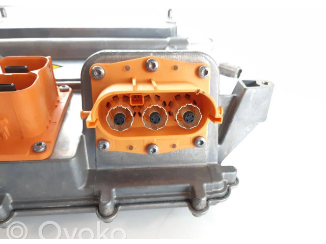 Преобразователь напряжения