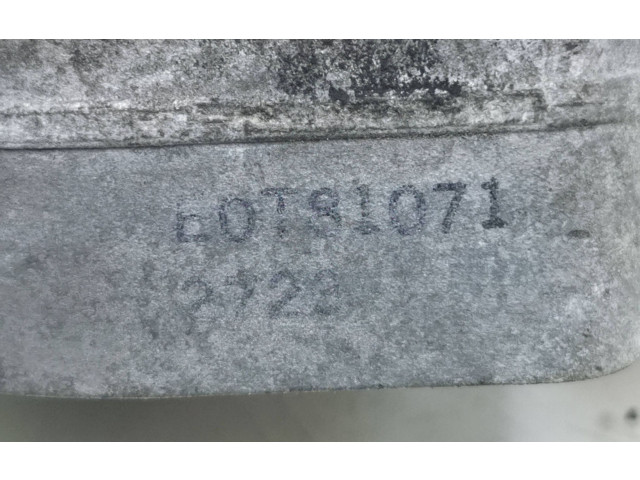 Дроссельная заслонка E0t81071, E080 Mitsubishi Pajero