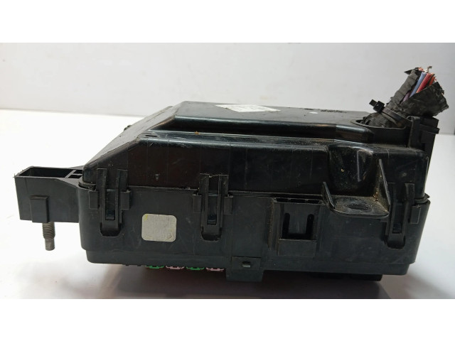 Блок предохранителей 670035211 Maserati Quattroporte