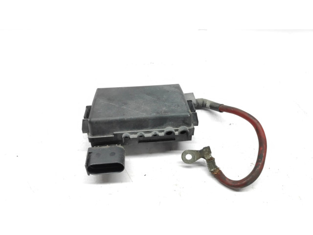 Блок предохранителей 1C0937549E   Volkswagen New Beetle    