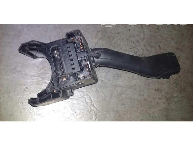 Ручка стеклоочистителей 4B0953503F Audi A3 S3 8L