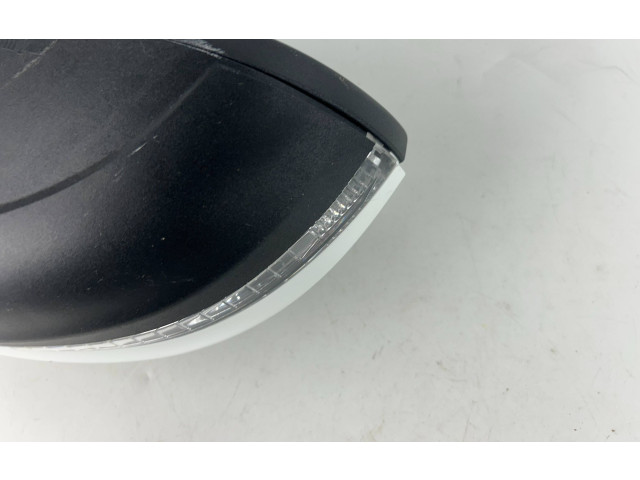 Зеркало электрическое Volkswagen Golf VIII 2019 - года