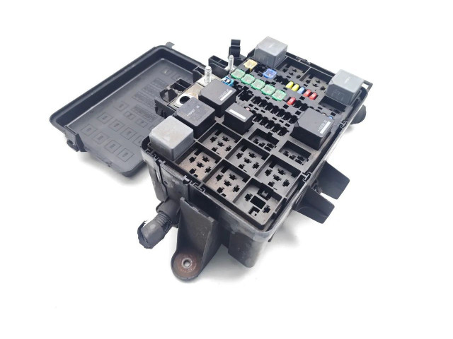 Блок предохранителей GK2T-9K499-AFB Ford Transit Custom