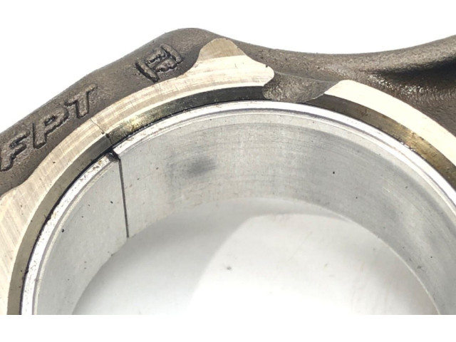 Поршень с шатуном 198A4000 Fiat Linea