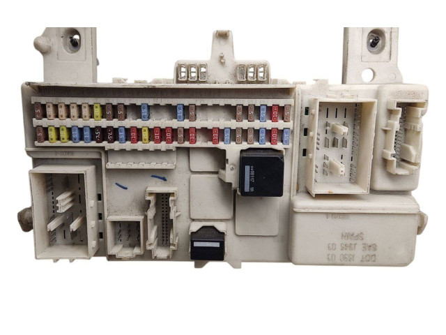 Блок предохранителей 31268178, 31254903   Volvo V50    