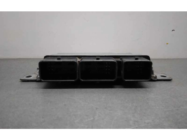 Блок управления двигателя 237102610S, 237106320R Dacia Lodgy